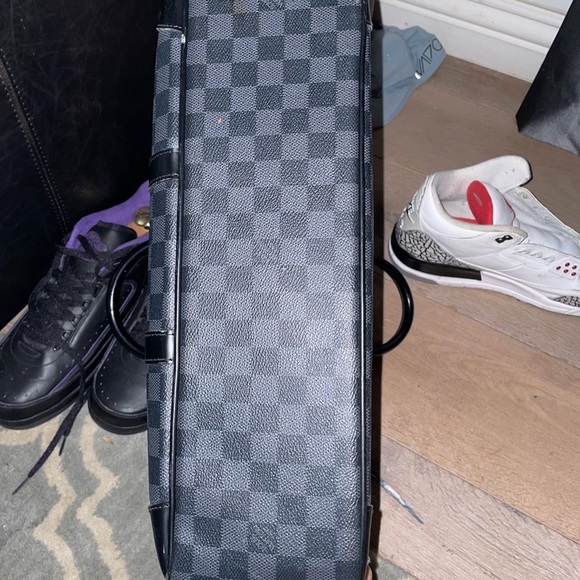 LOUIS VUITTON Damier Graphite Portedocument Voyage - Picture 10 of 15